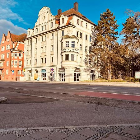 Grosszuegig Und Super Zentral Apartment Regensburg Exterior photo